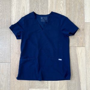 Women’s FIGS scrub top with double pockets Navy
